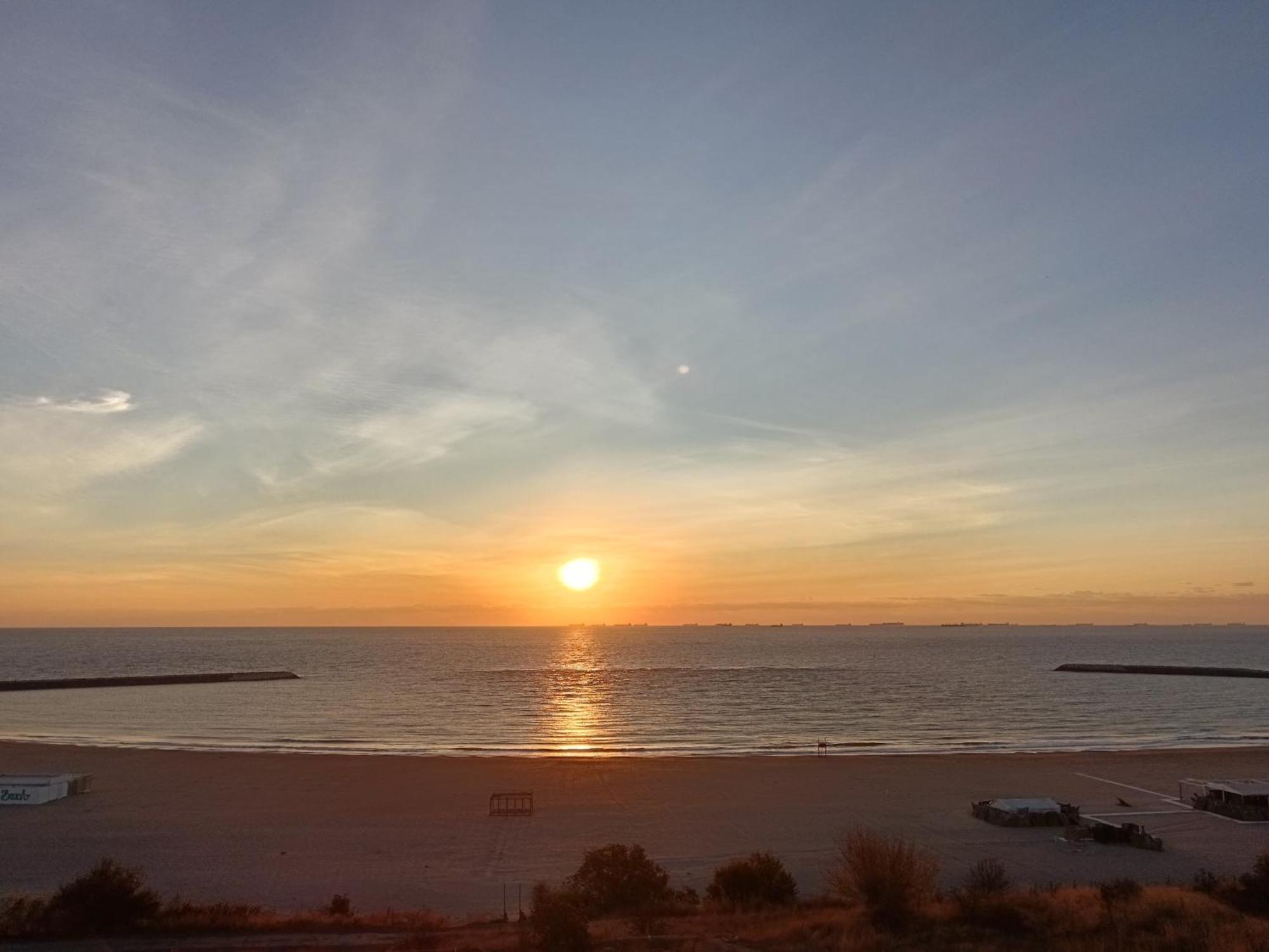 Sunrise Beachfront Relax Residence Κονστάντζα Εξωτερικό φωτογραφία